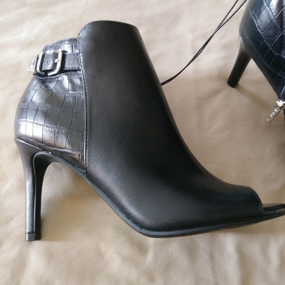 Unisa Peep Toe Ankle Boots